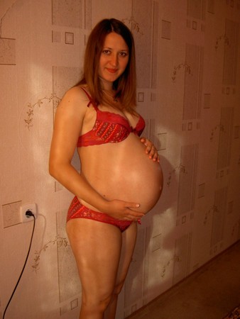 Nude Pregnant Blondes Wife And Non Nude Pregnant Wife Photos