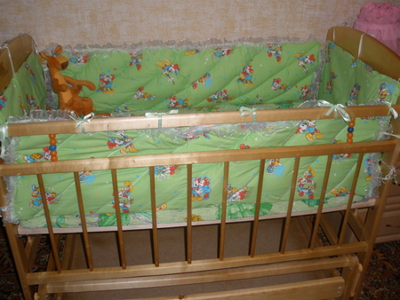 Бортики в кроватку, комплекты для новорожденных. Текстиль для детейFacebook