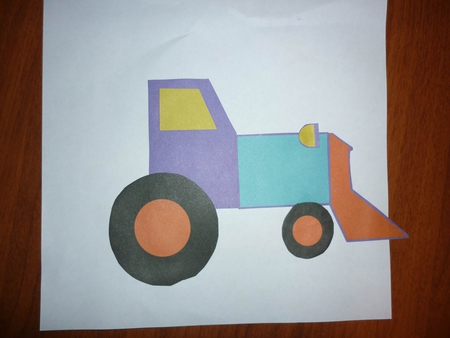 Путешествие трактора. Три цвета бумаги