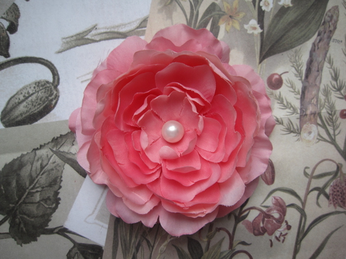 Пион большой 150 р диамерт 9см