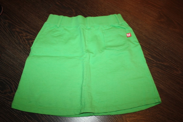 Продам праздничные платья, юбки на девочку 4-10 лет! бу по 1 разу, идеальное состояние!