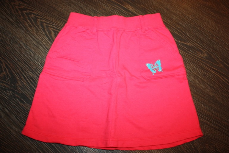 Продам праздничные платья, юбки на девочку 4-10 лет! бу по 1 разу, идеальное состояние!