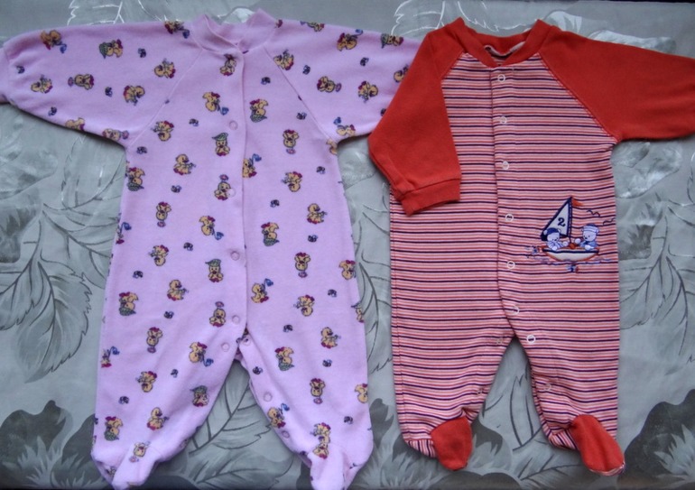 Комбинезоны- слипы на малышку от 0 до 6 мес., не дороже 200 руб. ( Gap, Topolino, Gymboree и другие)