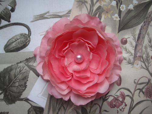 Пион большой 150 р диамерт 9см НЕТ в наличии только средний.