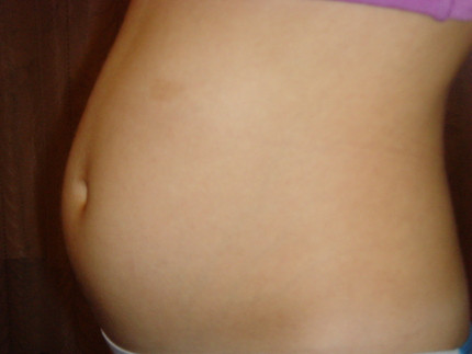 14 недель беременности живот. Живот на 14 неделе беременности. Живот при беременности 14 недель. Шевеления в 14 недель вторая беременность. Живот на втором триместре 14 неделя.