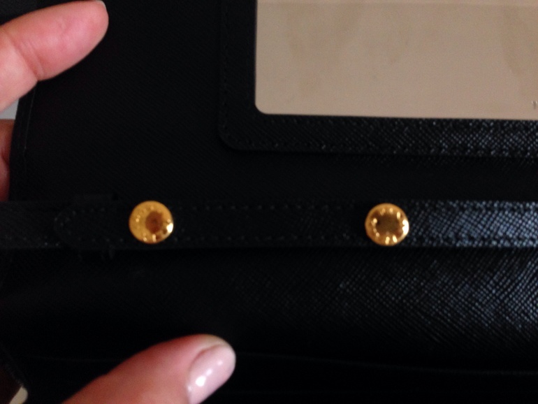 Prada!!! Супер - сумочка!!! 18000 руб !