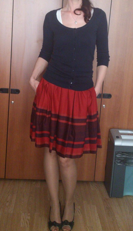 Юбки на каждый день и не только. Появилось много ярких расцветок