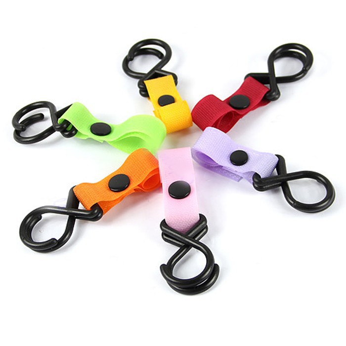 Крючки на коляску 1 шт. 50 руб.