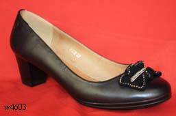 Туфли закрытые (полная нога) и РАСПРОДАЖА остатков 2013 г. !